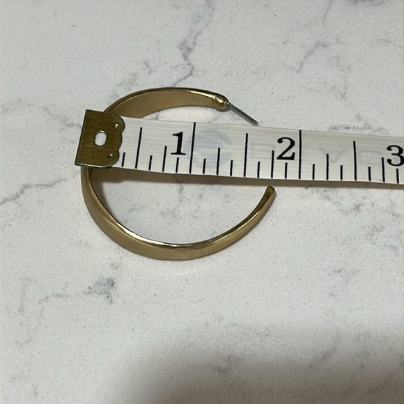 Lightweight Gold Hoops for Women - Picture 4 of 4